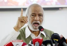 প্রতীকে প্রার্থী না দেওয়ার সিদ্ধান্ত সরকারের আরেকটি পরাজয়: মঈন খান