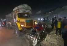নারায়ণগঞ্জে মহাসড়কে ট্রাকের ধাক্কায় নিহত-১ আহত-৩।
