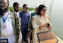 সোনারগাঁয়ে মেঘনা নদীতে অবৈধ মাছের ঘের উচ্ছেদ