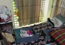 আড়াইহাজারে পুলিশ পরিচয়ে ডাকাতি, অর্ধ কোটি টাকার মালামাল লুট