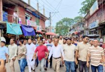 আড়াইহাজারে আওয়ামী লীগের নৈরাজ্যের প্রতিবাদে বিএনপি’র বিক্ষোভ