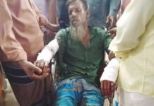চায়ের দোকানে প্রকাশ্যে চাপাতির কোপ, ঢামেকে মৃত্যুর সঙ্গে লড়ছেন বাবুল মোল্লা