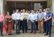 সোনারগাঁওয়ে বিভিন্ন সরকারি দপ্তর ও চলমান উন্নয়নমূলক কার্যক্রম পরিদর্শনে ঢাকা বিভাগীয় কমিশনার
